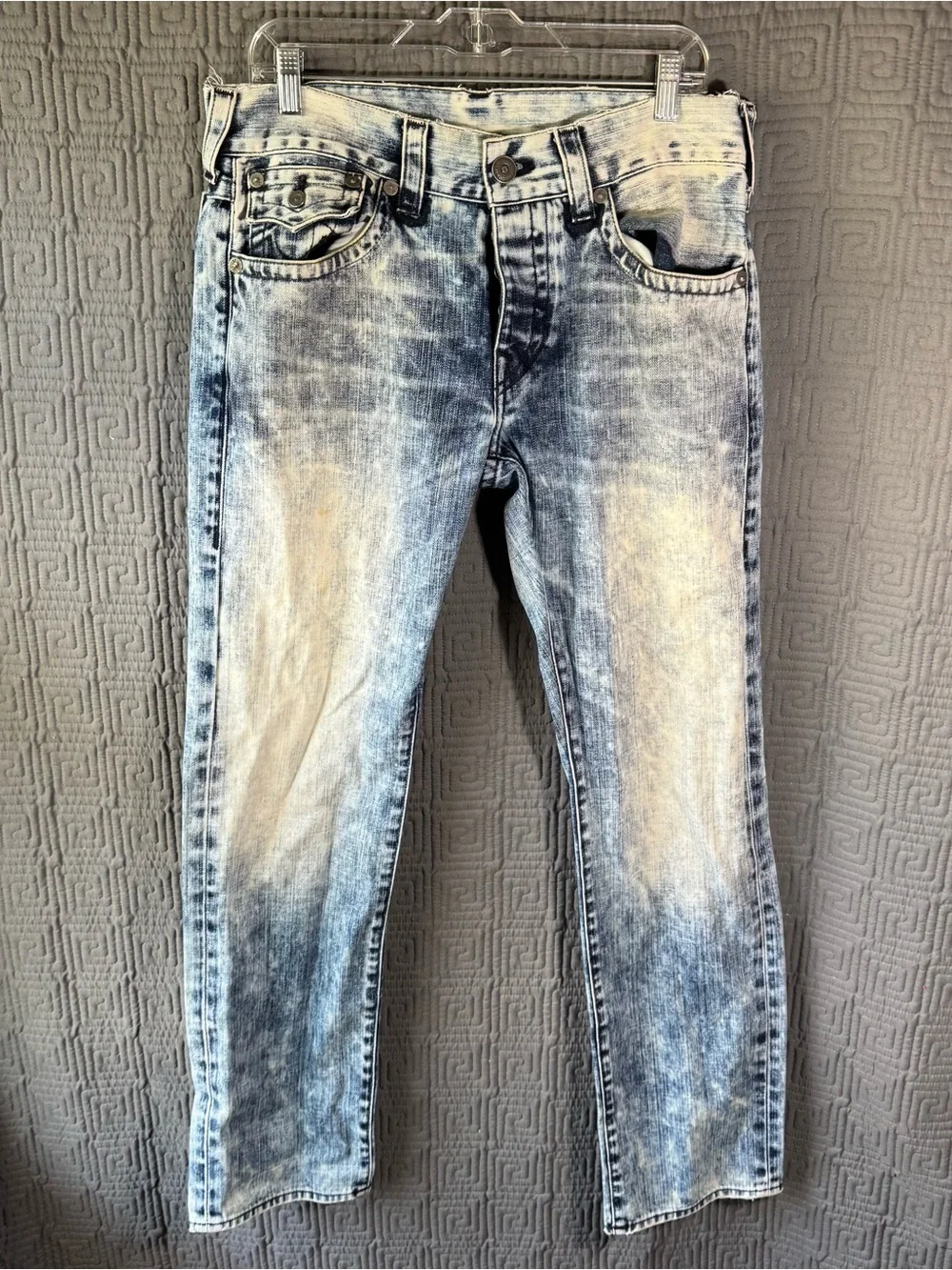 True Religion Geno Straight Slim Acid Wash Button Fly Denim Men Jeans Size 33